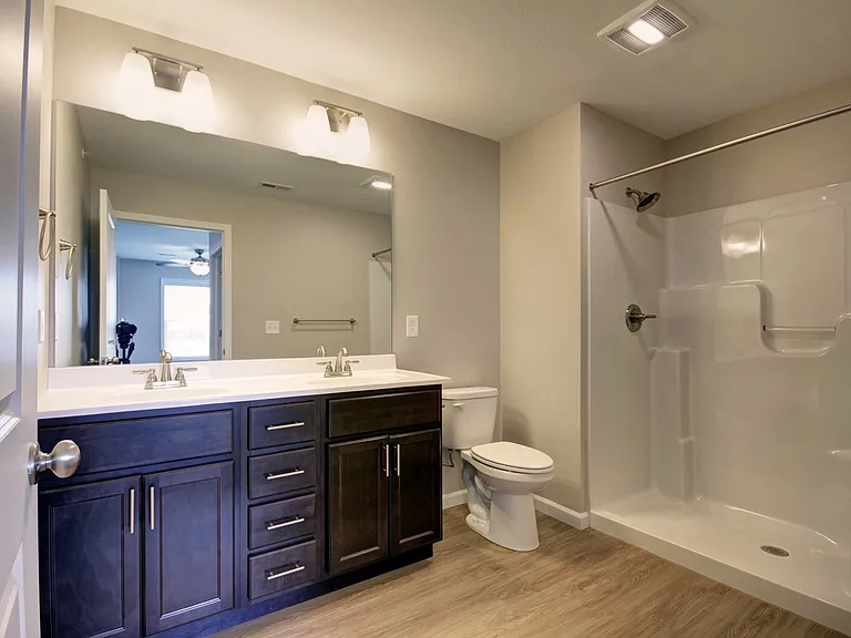 Middletown Place Apartments — Photo 43