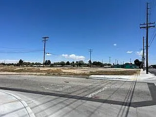 Avenue J Cor photo 1