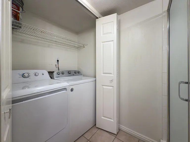 1426 N 1300 W — Photo 16