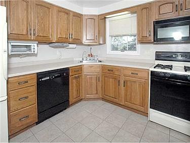 2nd image of 1882 Bernice Dr