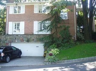 275 Douglas Rd, Staten Island, NY 10304