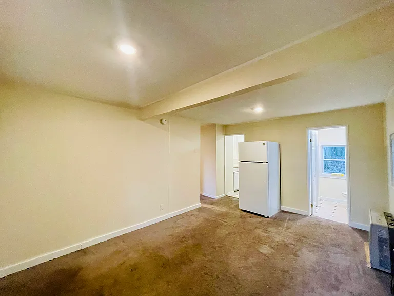 81 Sharrow Cir — Photo 7