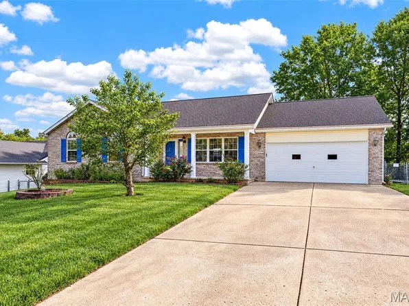 1216 Shingle Oak Ct, Troy, MO 63379