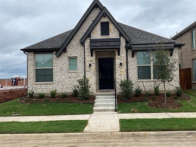 1st image of 2121 Miramar Dr