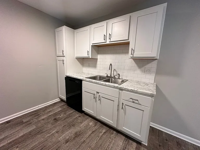 Rocky View Apartment Homes — Photo 33