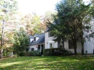 2 Meadowview Ln, Merrimack, NH 03054