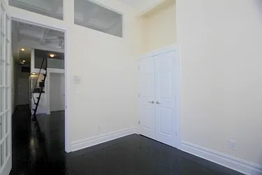 Rented by Julien Aractingi, LREB