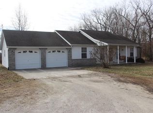 752 Highway 32, Bolivar, MO 65613