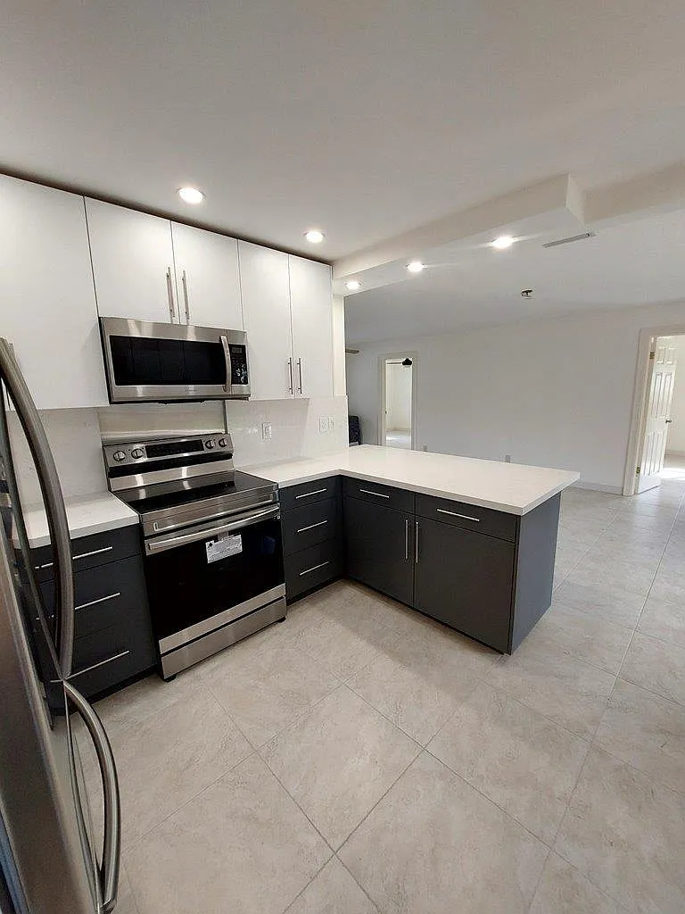 2 bed, 1250 sqft, $2,850 — Photo 3