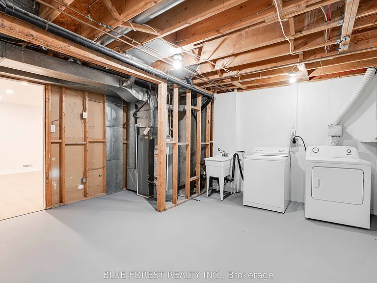 1095 Jalna Blvd #88 — Photo 32
