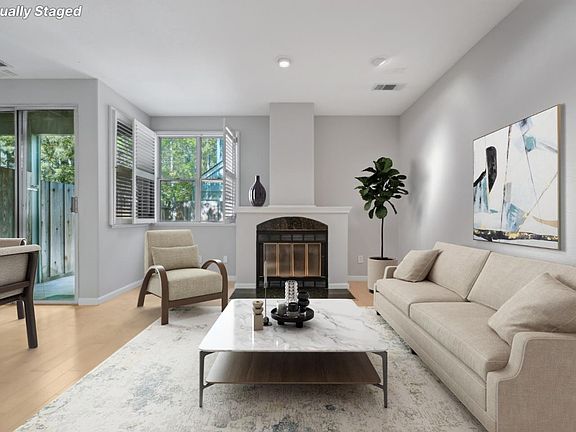 4th image of 406 Hillwood Ct #402