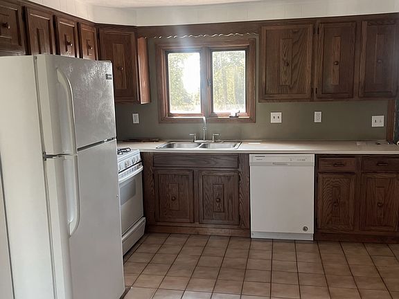 5th image of 23 Colony St #1