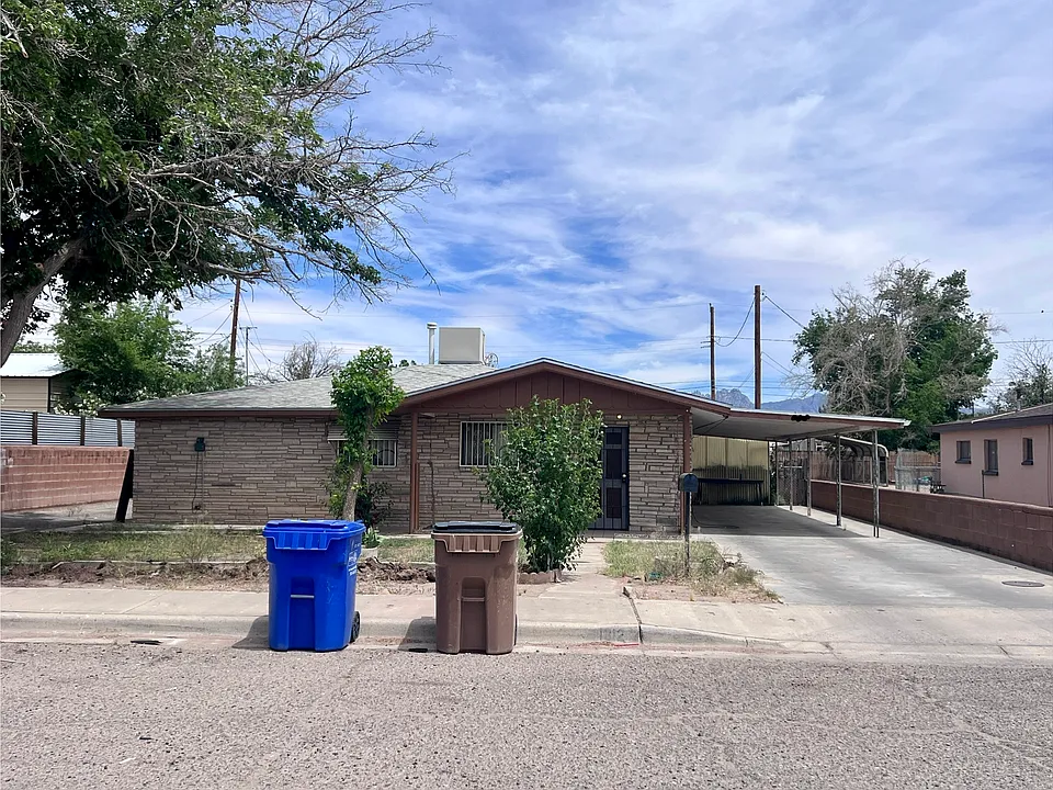1312 Douglas Dr