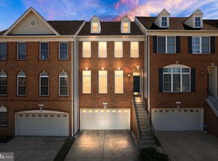 42711 Newcomer Ter, Chantilly, VA 20152