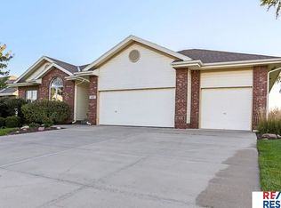 127 S 201st St, Elkhorn, NE 68022