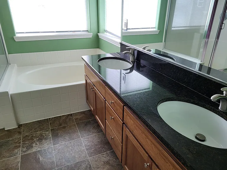 Dual bowl undermount sinks.
