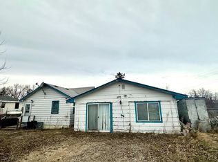 307 Lincoln St SE, Warroad, MN 56763