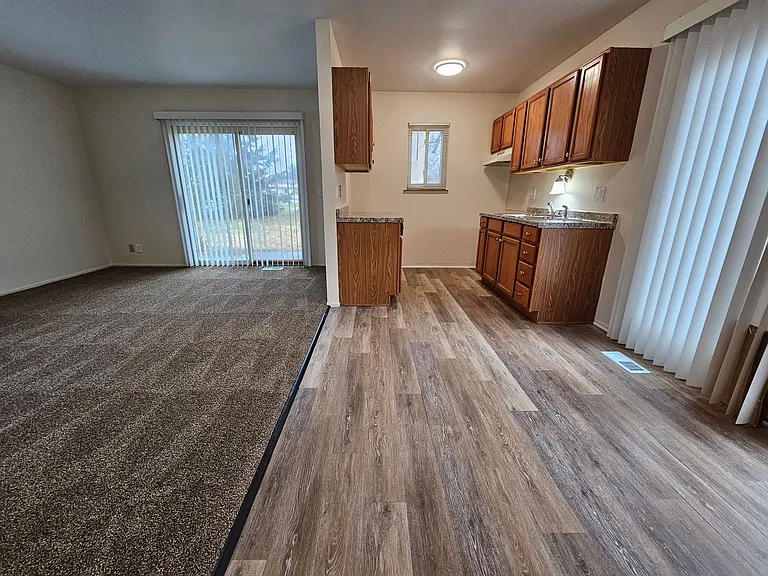 Garden Ridge Apartments — Photo 24