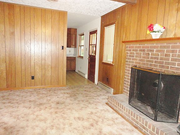 5th image of 801 Smithfield Ave
