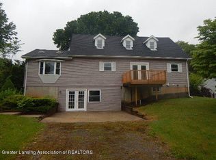 8452 Dunn Rd, Munith, MI 49259