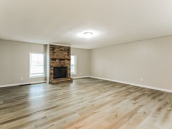 5th image of 405 13th Ct NW