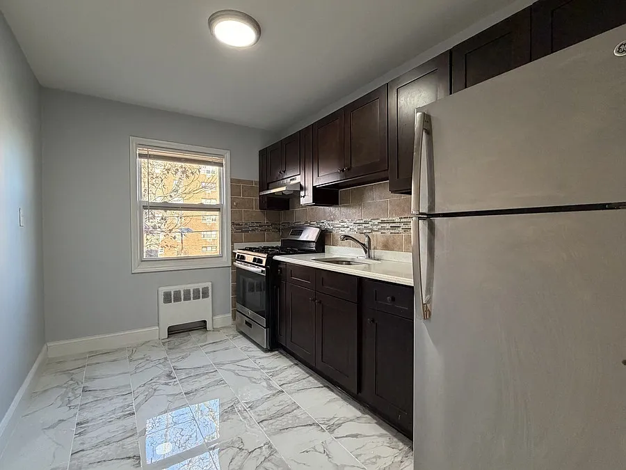 353 S Center St, Orange, NJ — Photo 4
