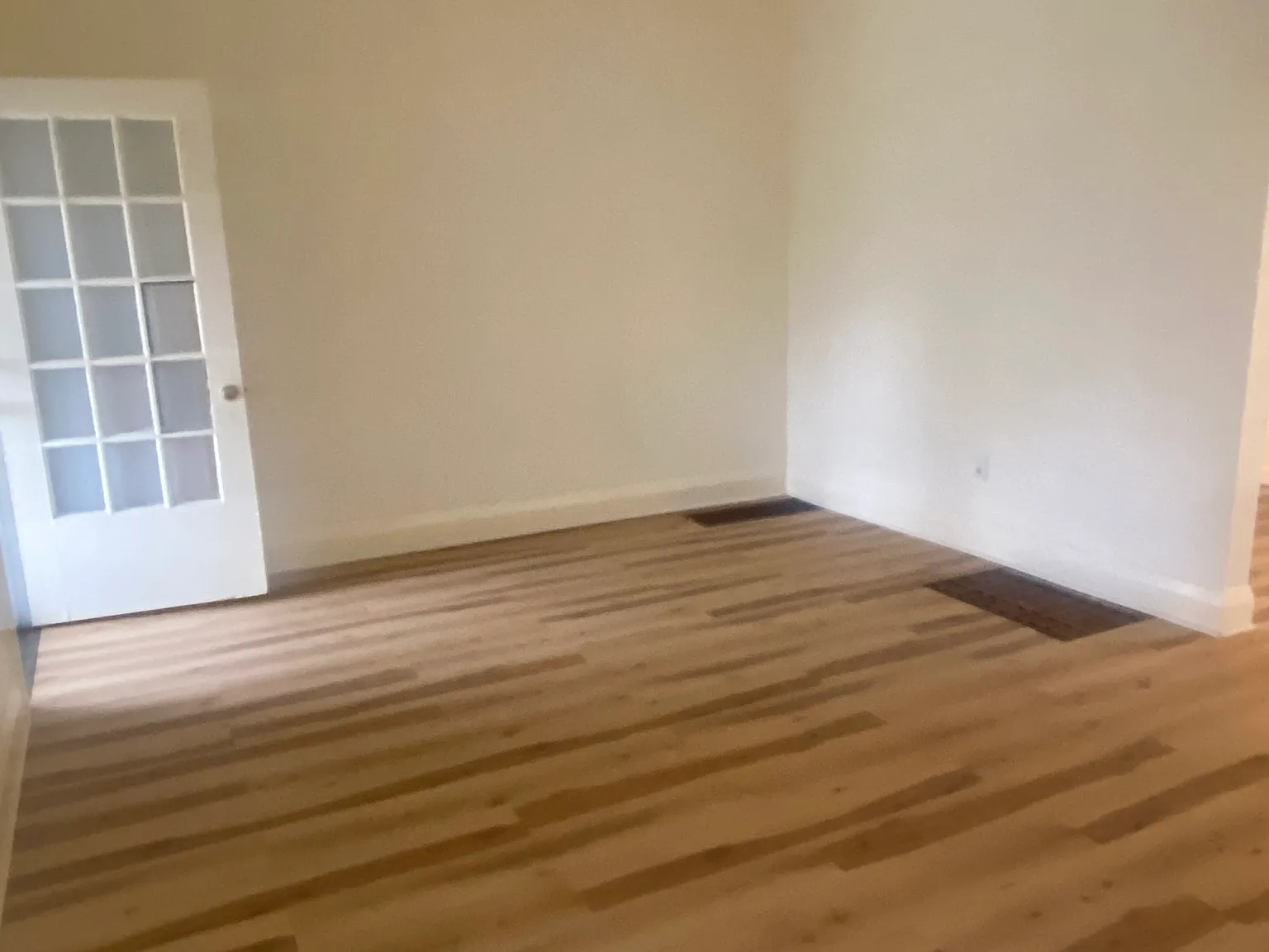 2 bed, 1302 sqft, $945 — Photo 4