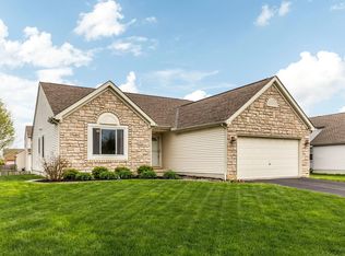 1992 Autumn Wind Dr, Grove City, OH 43123