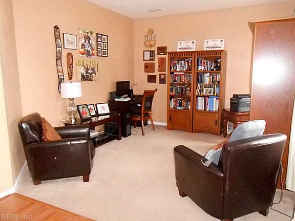 4th image of 1109 New Mill Dr