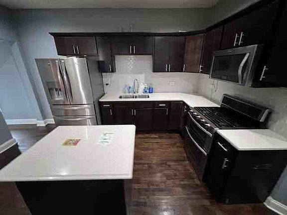 5th image of 7627 S Prairie Ave