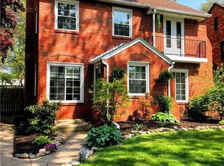 2712 Cheltenham Rd, Toledo, OH 43606