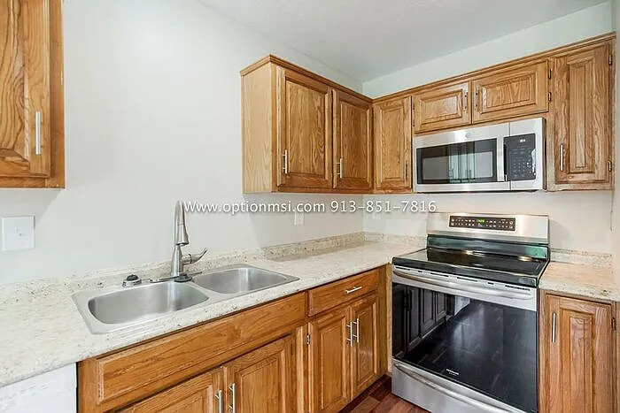 7738 W 148th St — Photo 23