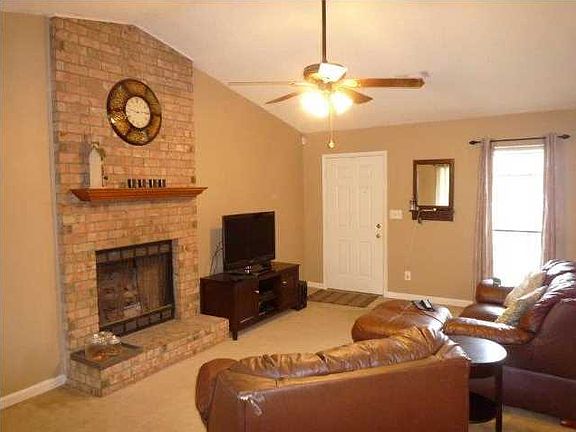 5th image of 6421 Ashton Cir