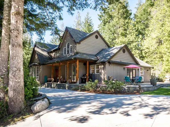 6979 Sechelt Inlet Rd, Sechelt, BC V7Z 0P1