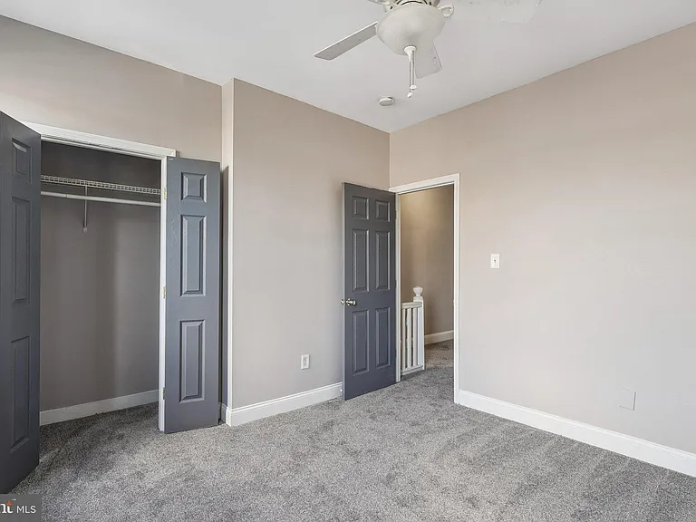 2817 Pelham Ave — Photo 19