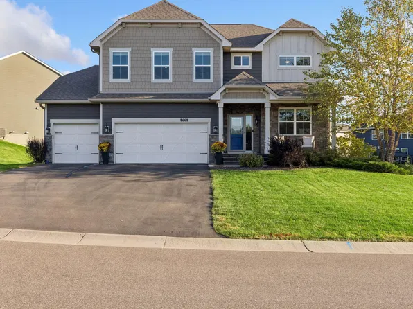 8668 Platinum Dr, Woodbury, MN 55129