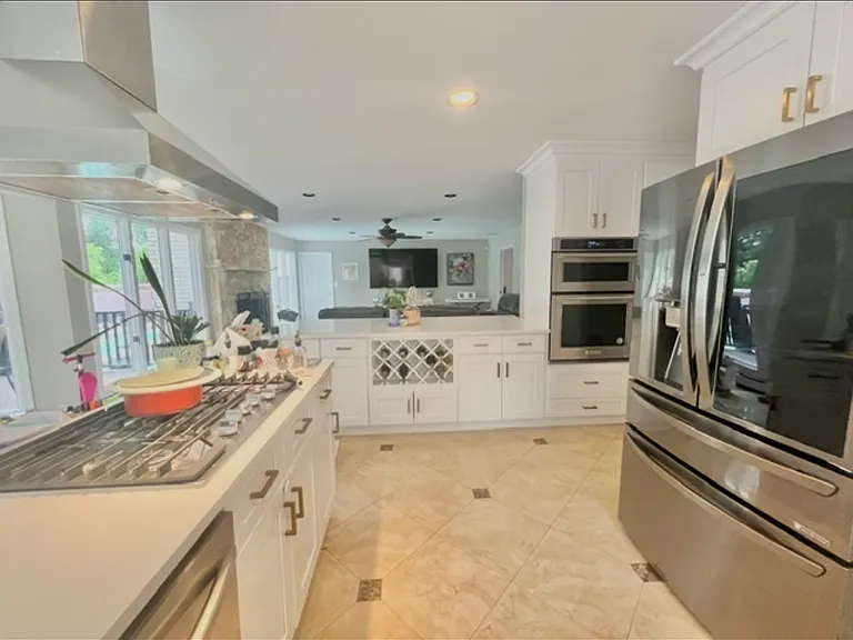 155 Church St #1 — Photo 15