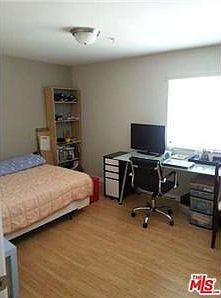 5th image of 2811 W Francis Ave #205