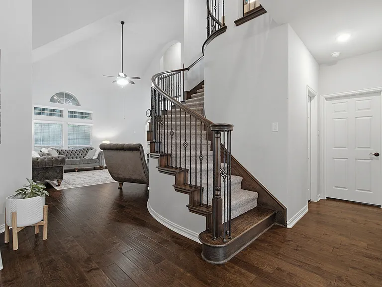 1216 Bayonet St — Photo 19