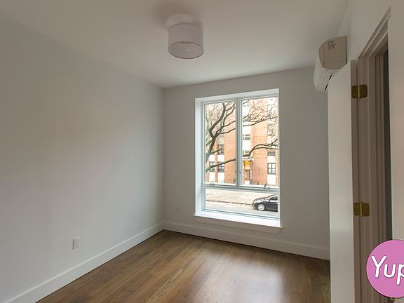 4th image of 484 Quincy St Floor 2