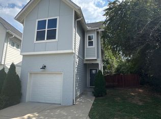 2332 Oak Ct, Nashville, TN 37206