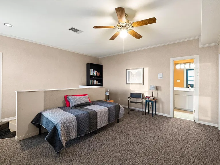 5900 Westslope Dr — Photo 4