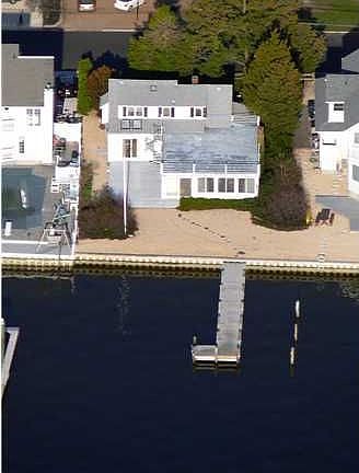 3rd image of 691 Bayview Dr