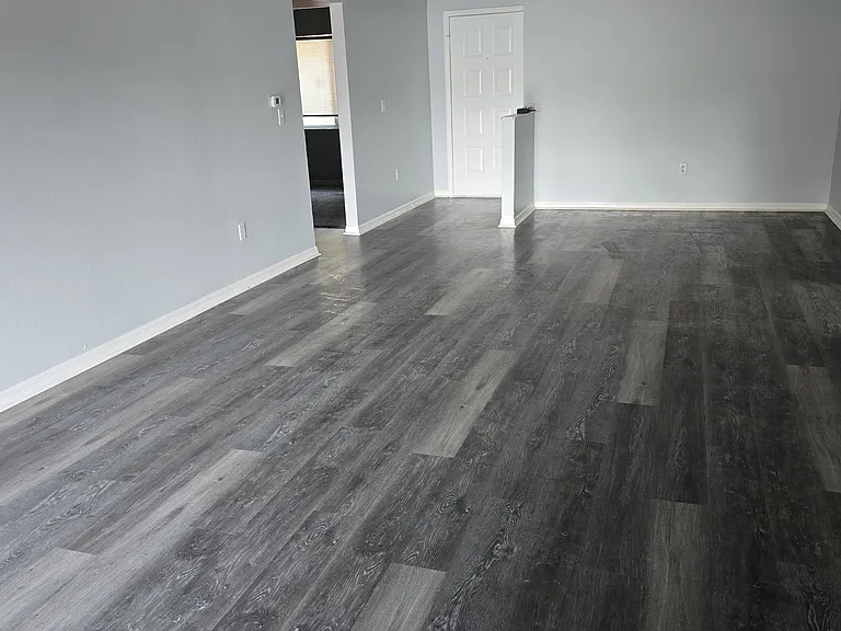 3126 Pine Top Dr — Photo 2