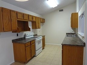 3rd image of 1010 Chapel View Dr