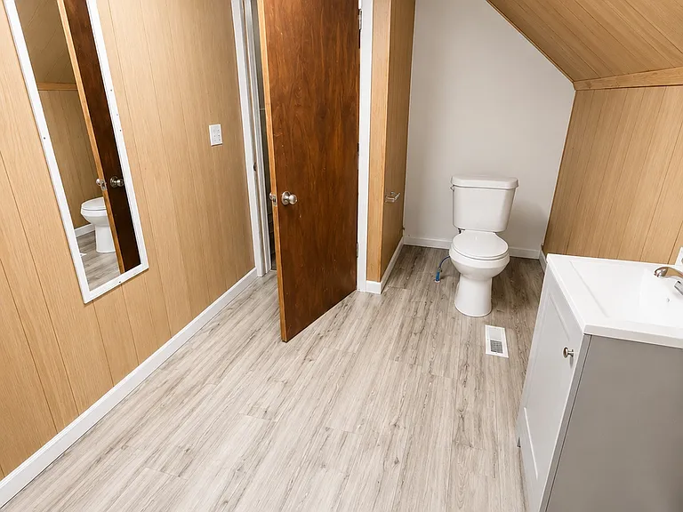 4933 Turney Rd — Photo 15