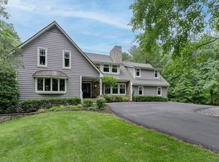 1442 Crowell Rd, Vienna, VA 22182