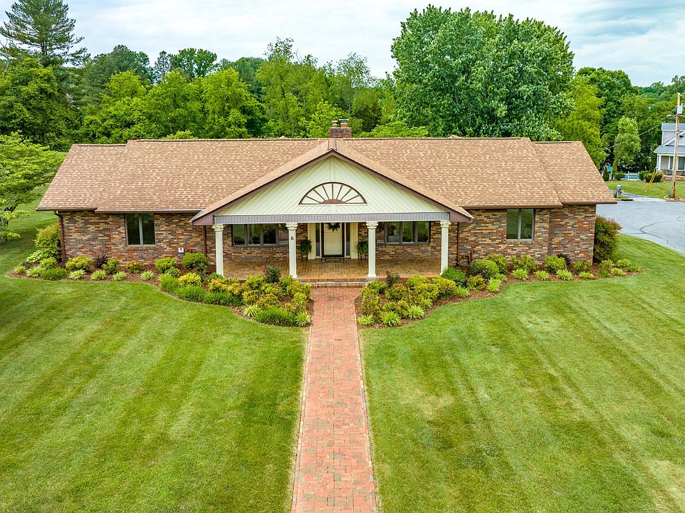1st image of 6 Haver Hill Ct