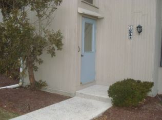 71 Lawson Ln, Ridgefield, CT 06877