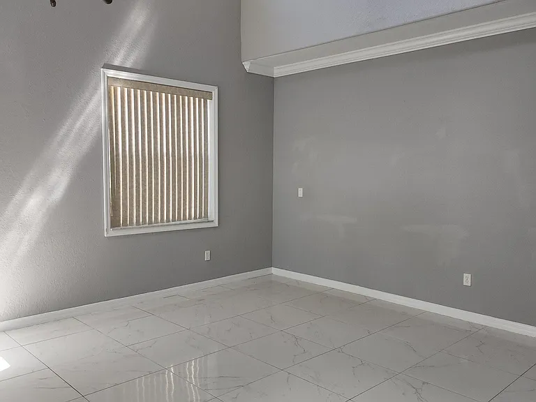 8686 Pegasus Dr — Photo 23